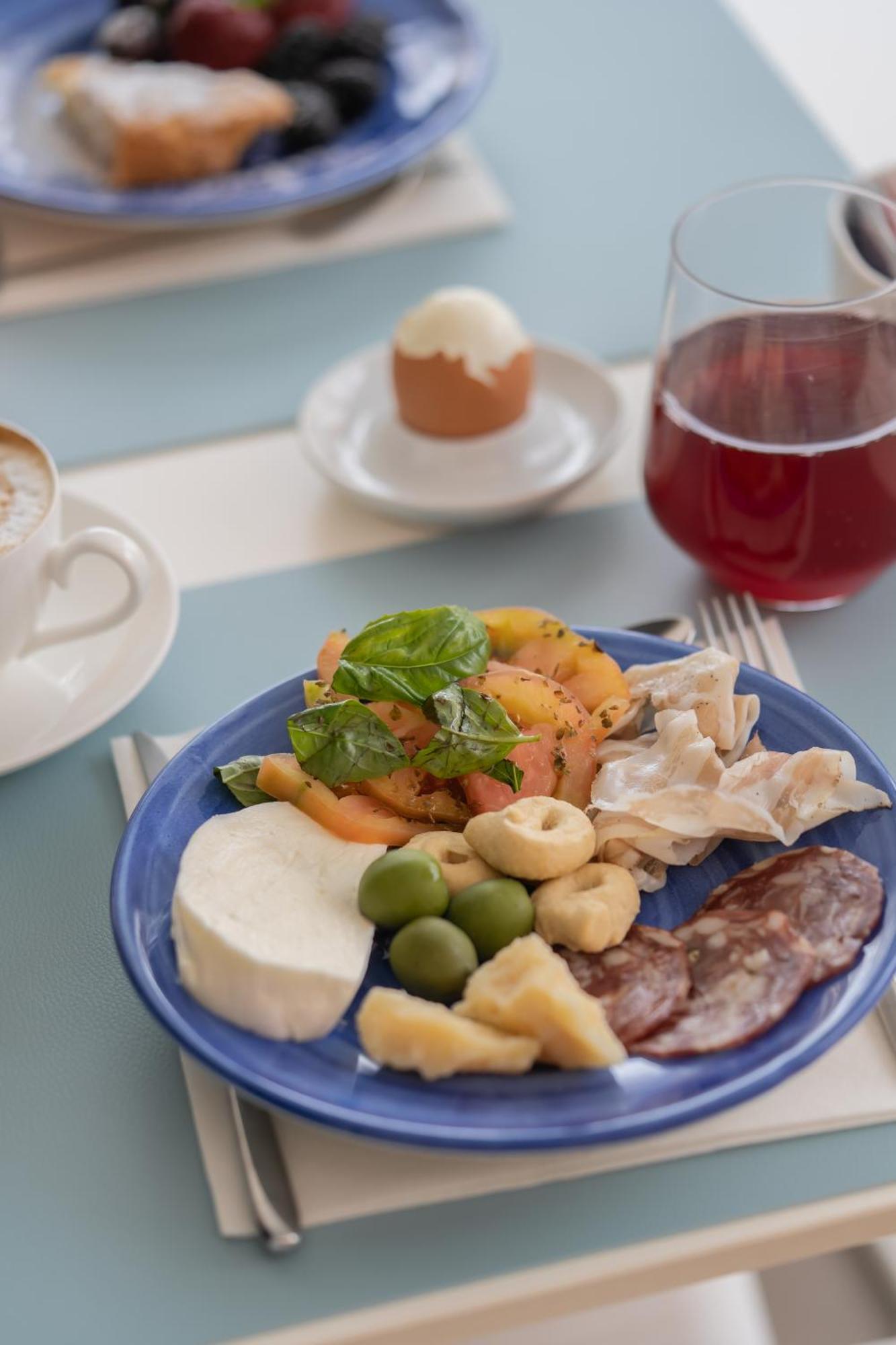 Santa Maria Vecchia Relais Bed & Breakfast Вико Екуензе Екстериор снимка